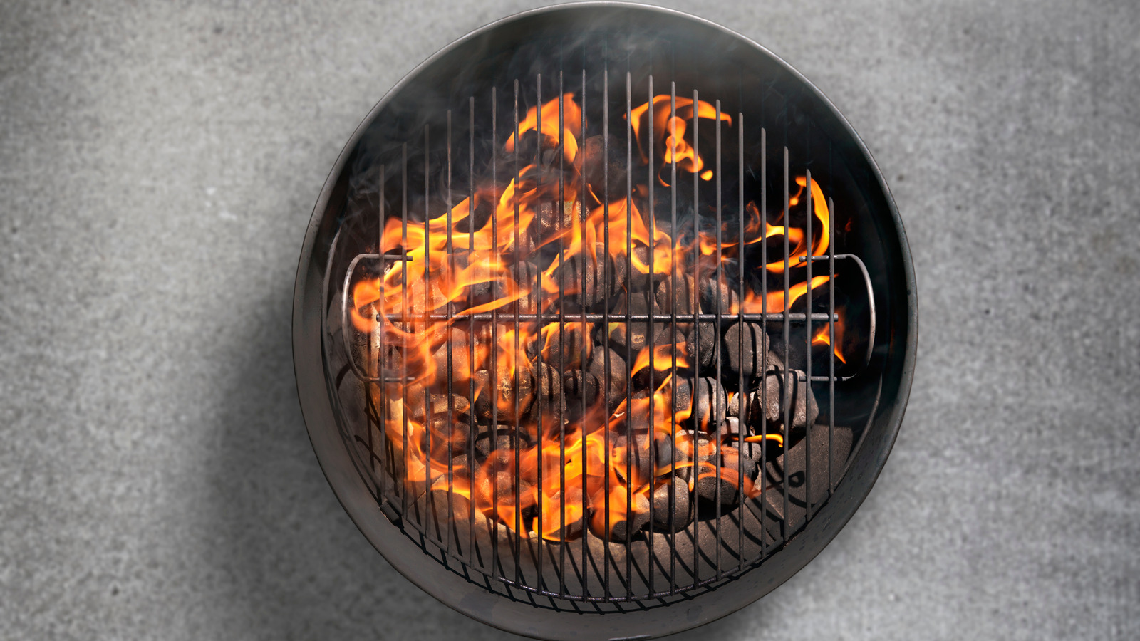 How To Oil Your Grill Grates Appropriately And Steer clear of A Fiery Flare-Up