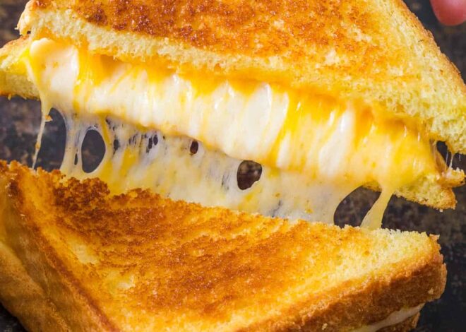 Grilled Cheese Sandwich Recipe (VIDEO)